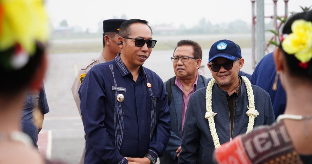 Mendikdasmen Tinjau Revitalisasi Sekolah di Taput, Dorong Digitalisasi dan Makan Bergizi Gratis