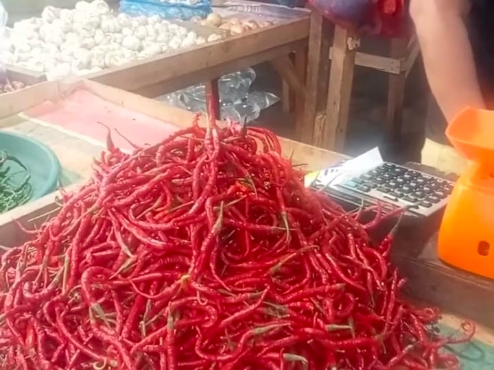 Harga Cabai Merah di Rantauprapat Meroket Hingga Rp52 Ribu per Kg