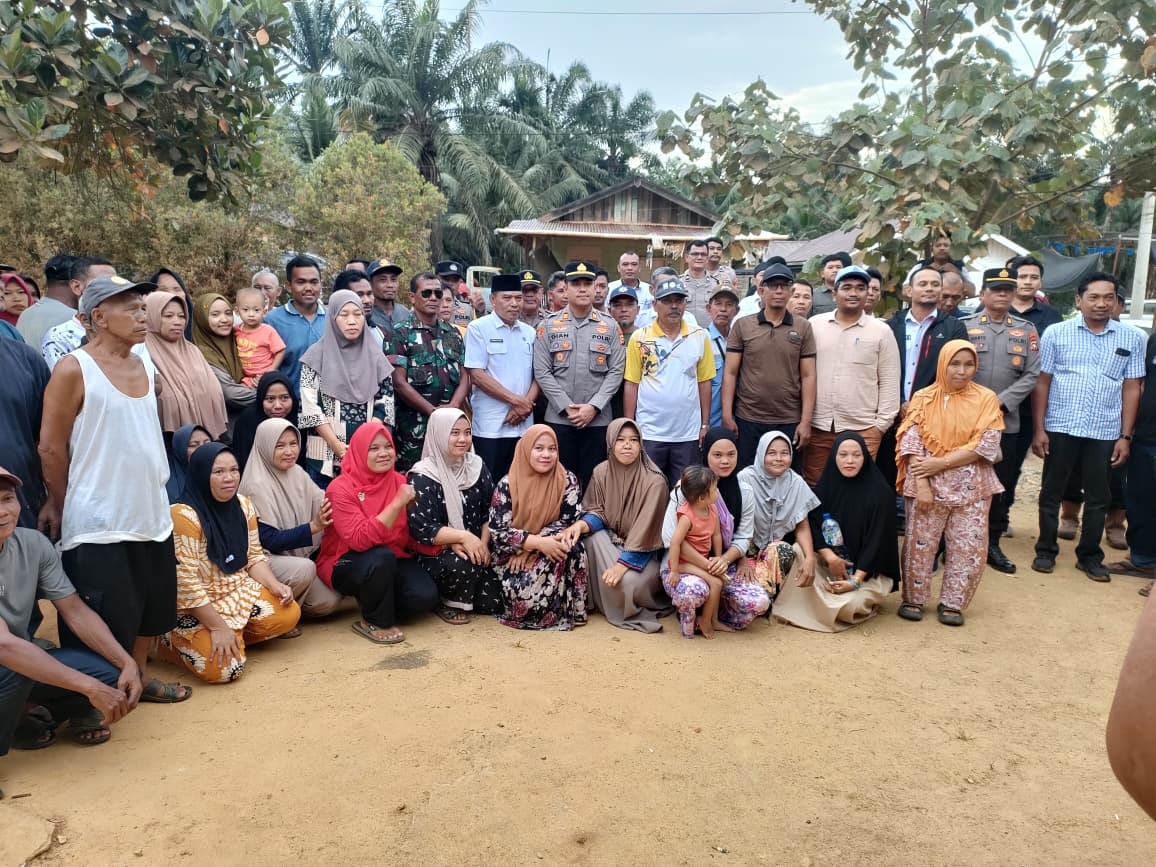 Perusahaan Disemprot Ultimatum! Imbas Blokir Jalan di Rohil, Kesepakatan Sumur Bor Rp100 Juta Meledak: Deadlock 2 Minggu atau Jalan Ditutup Total!