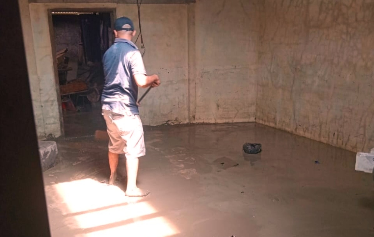 Banjir Bandang Terjang 4 Kecamatan, 595 KK Terisolasi dan Puluhan Rumah Hancur di Nias Barat