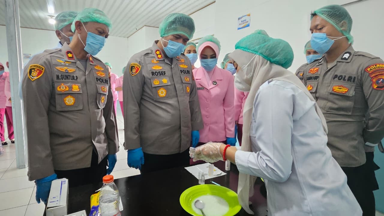 Apresiasi Program MBG, Kapolres Labusel Inspeksi Langsung Dapur SPPG 3 dan 5 Kotapinang