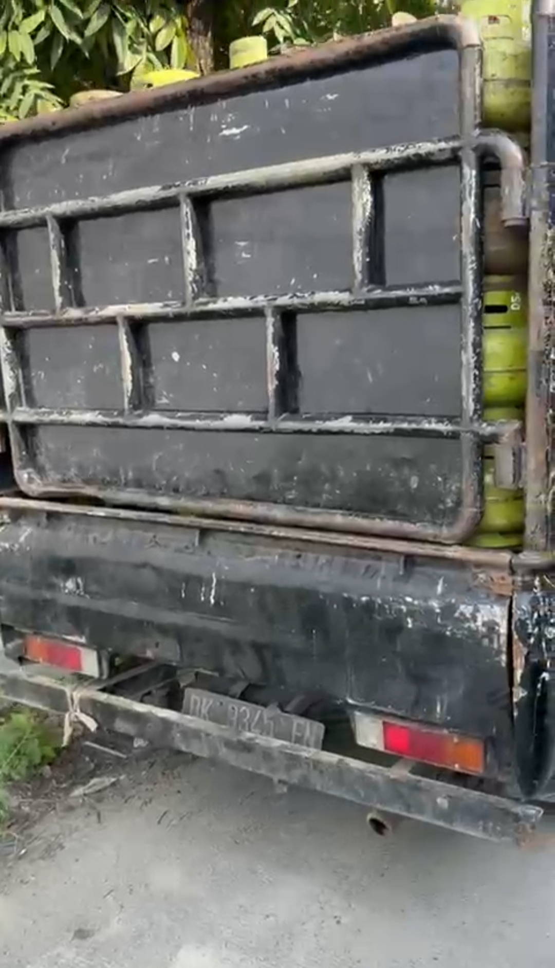 Oknum - oknum Berpakaian Dinas di Duga Back Up Pengusaha Gas Subsidi, Tim Lidpamfik Pomdam I/BB : "Kami Mengamankan"