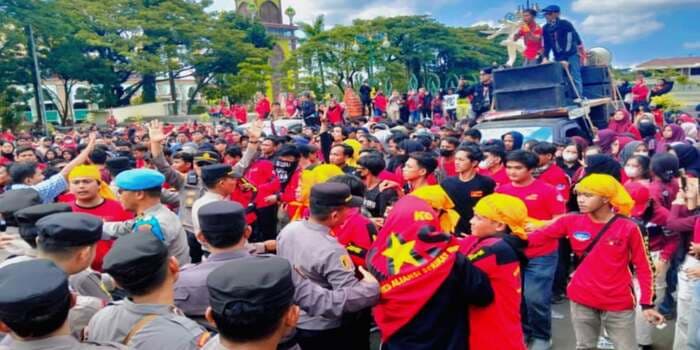 Mogok Kerja Berimbas PHK, PT Yihong Novatex Indonesia Gulung Tikar di Cirebon!